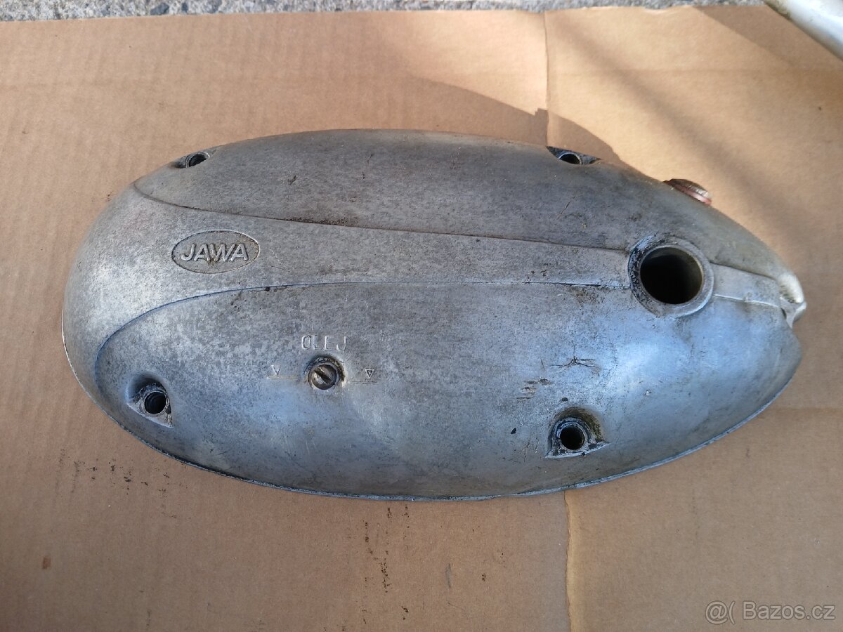Víko motoru jawa 250
