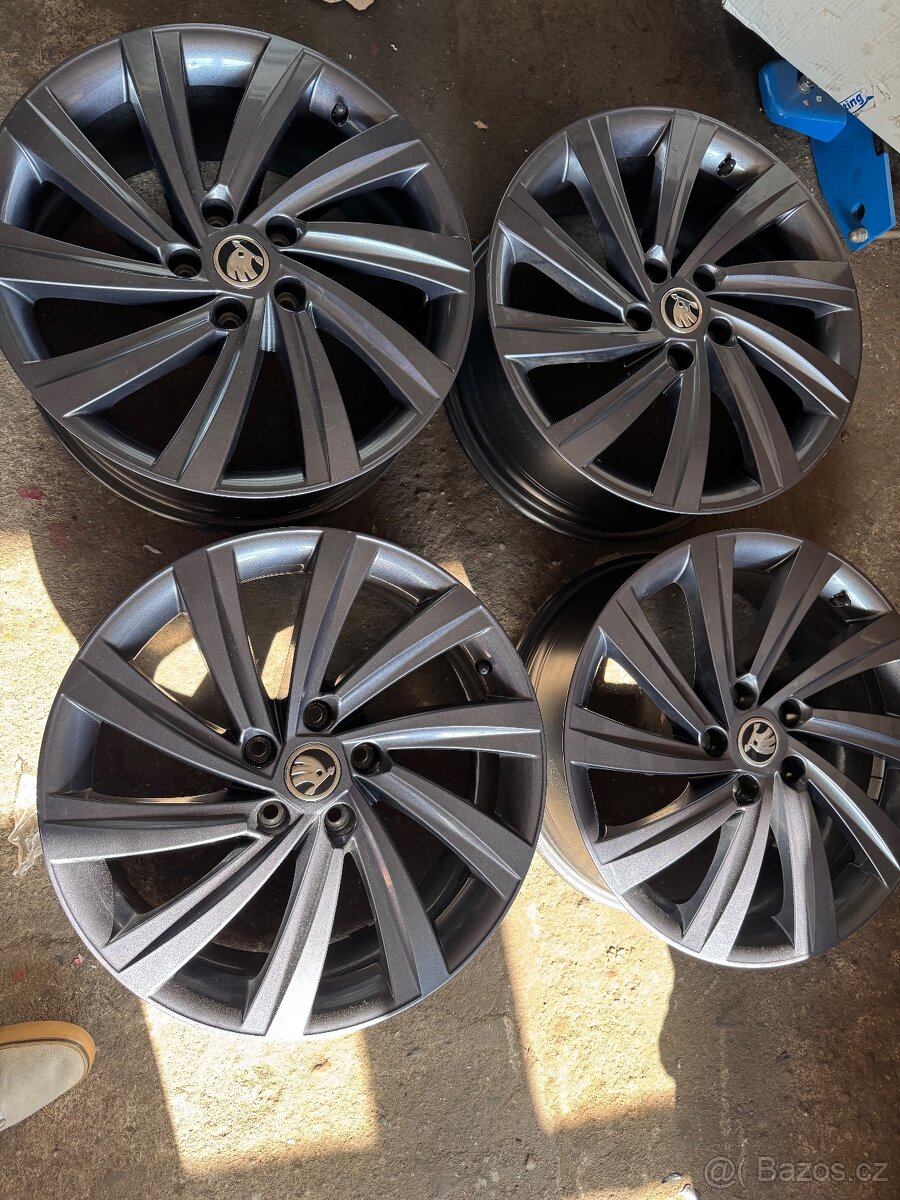 Originální alu kola Perseus, Škoda Octavia 4, 5x112 r18