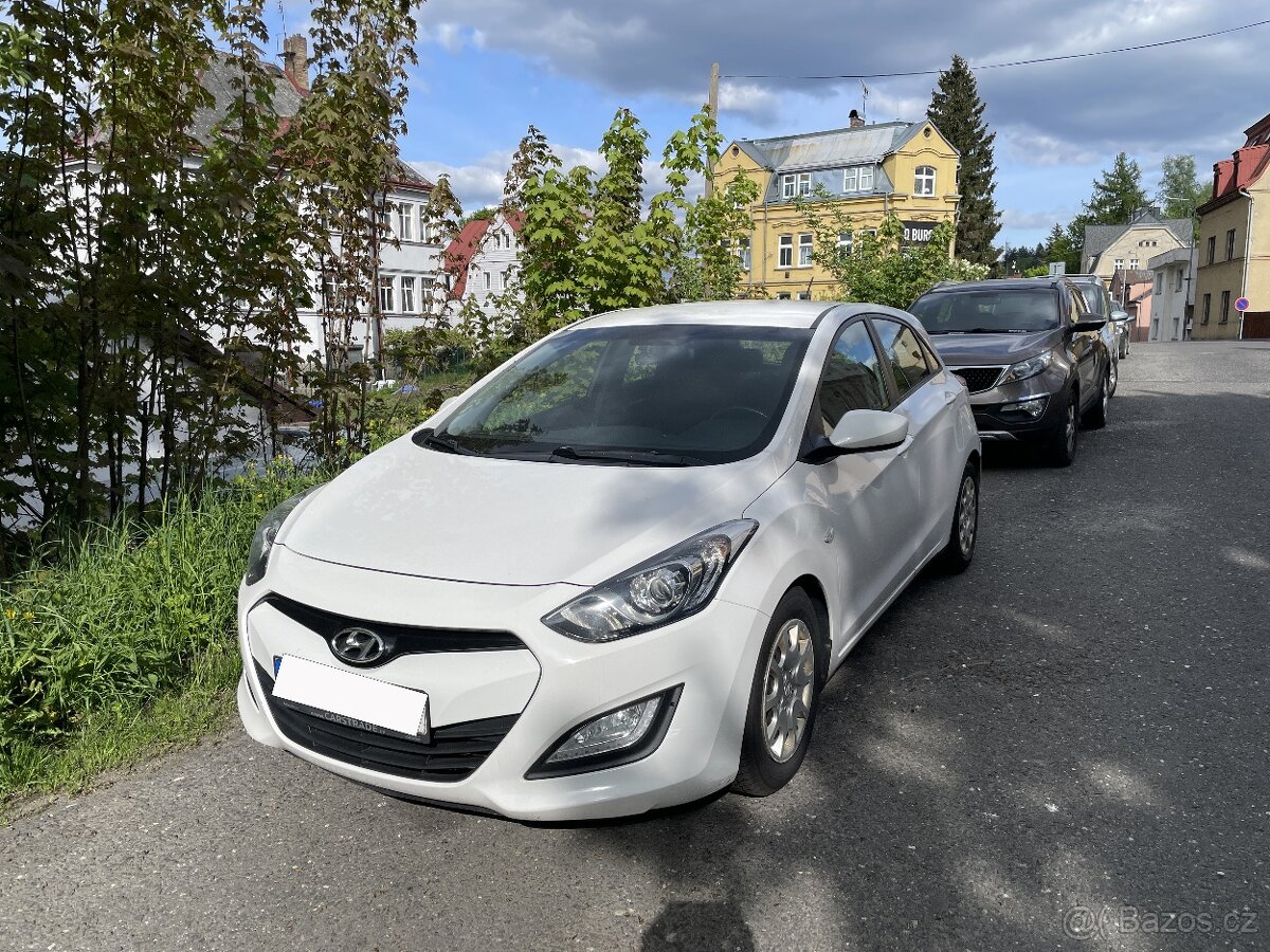 Hyundai i30, 1.6