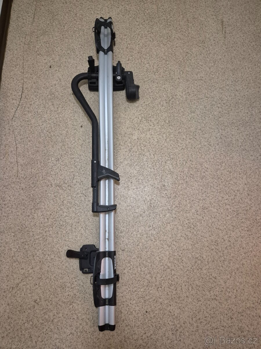 Střešní nosič THULE