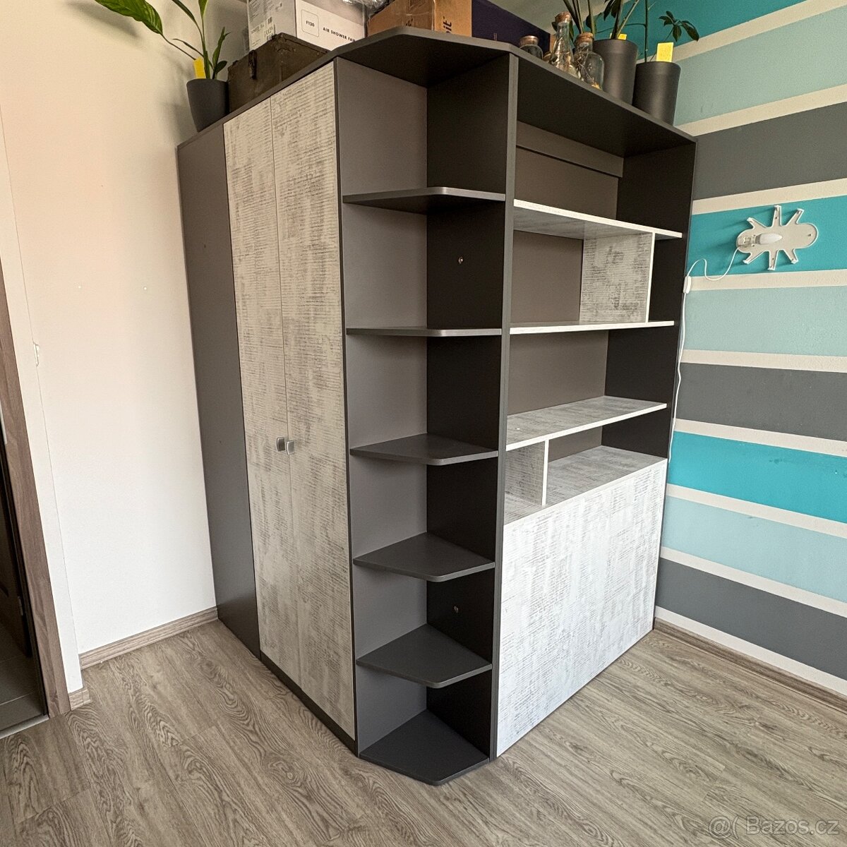 Šatní skříň Tablo