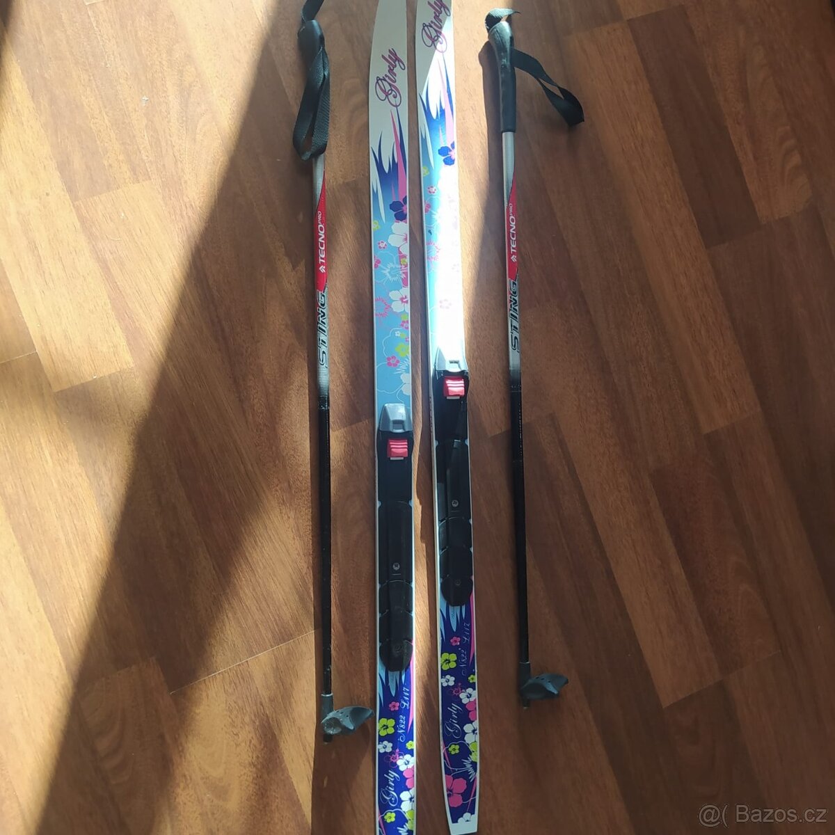 Dívčí běžecké lyže 117cm