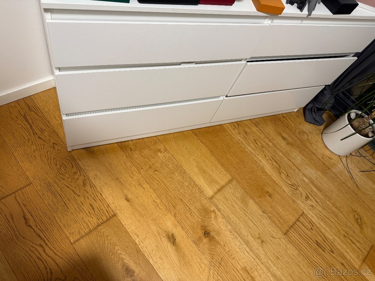 Spěchá kvůli stěhování.Vše ve velmi dobrém stavu