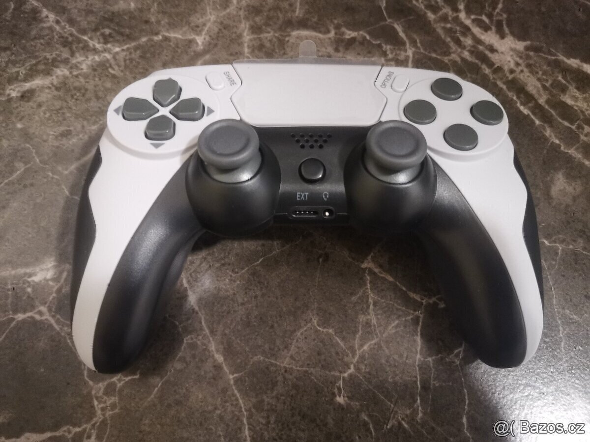 Ovladač - PlayStation 4  - nový