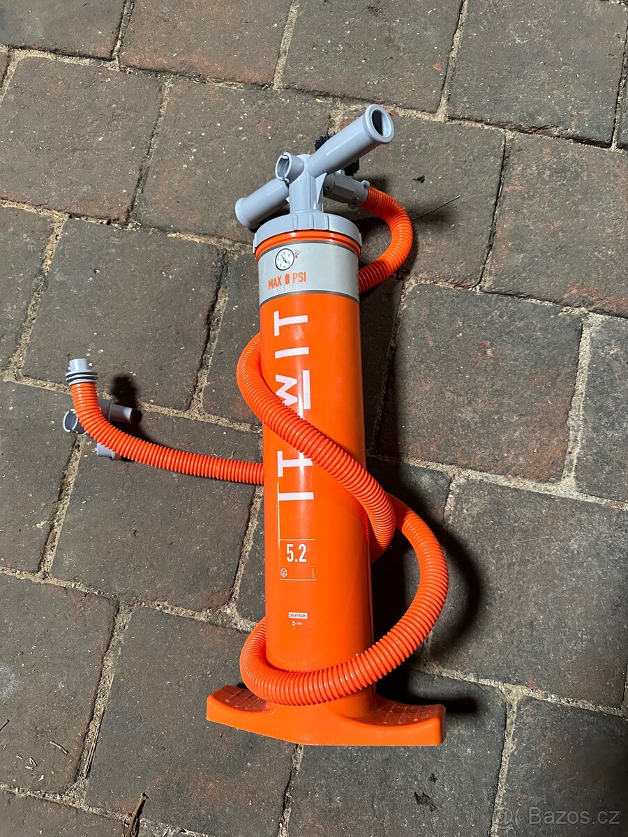 Paddleboard - ruční pumpa Decathlon