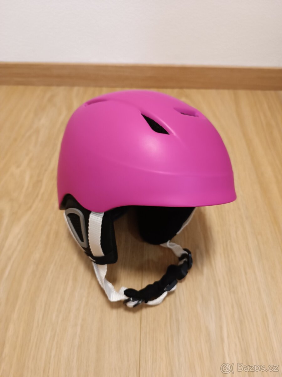 Dětské lyžařská přilba/helma