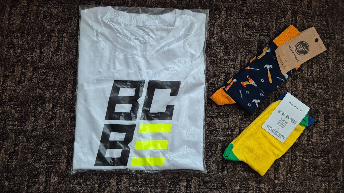 Tričko a ponožky - nové