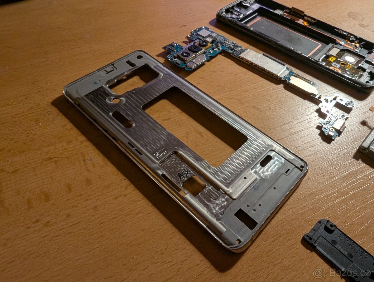 ND: Galaxy S9 a S10 - 10