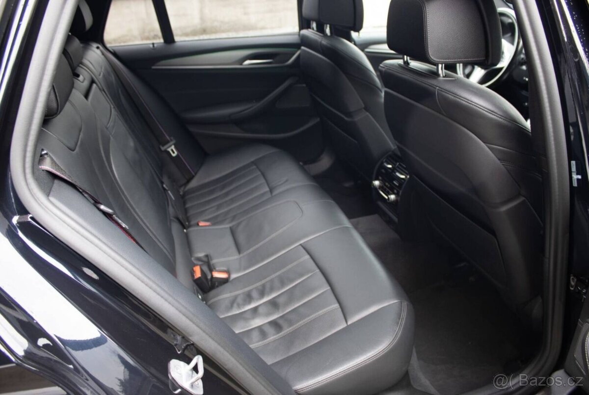 BMW Rad 5 Touring M550d xDrive A/T - 10