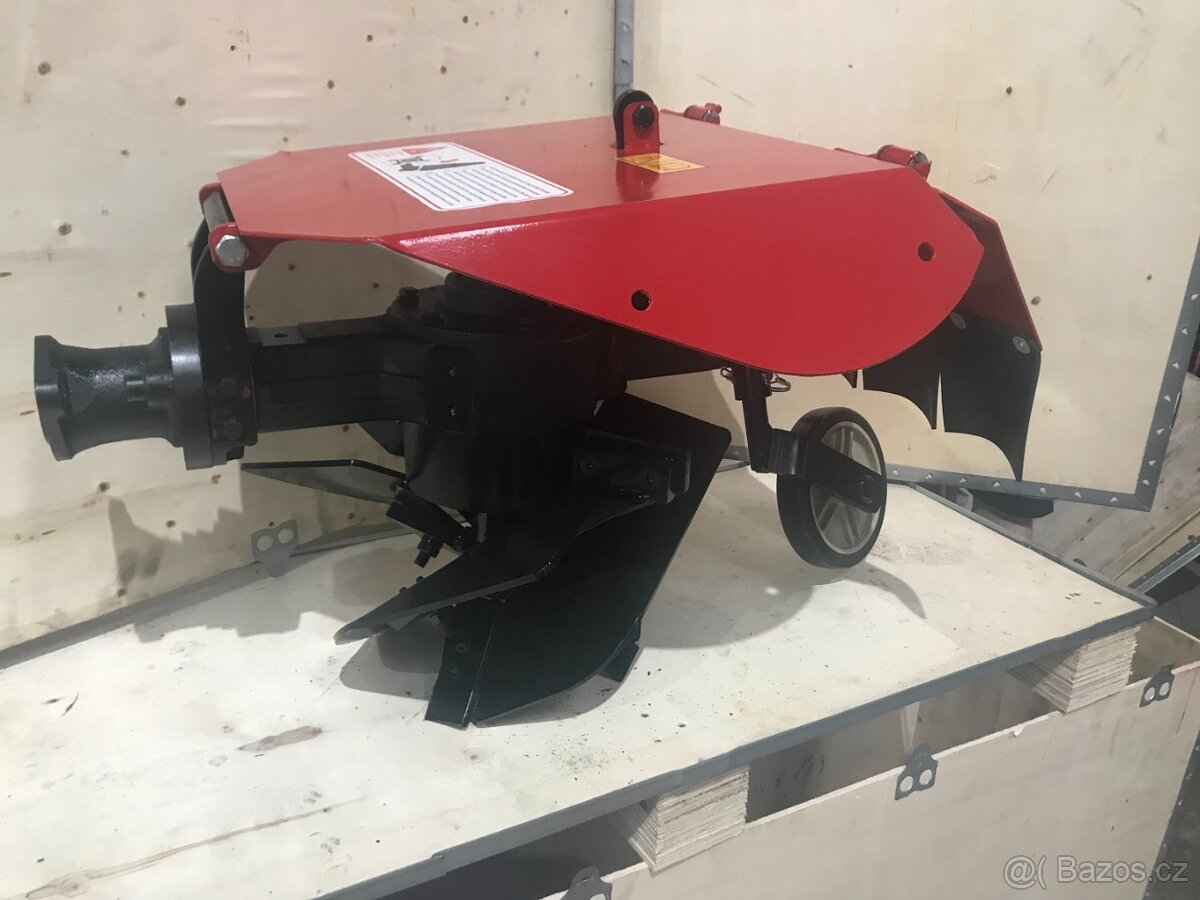 Prodám malotraktor, zakladač trávniku - 10