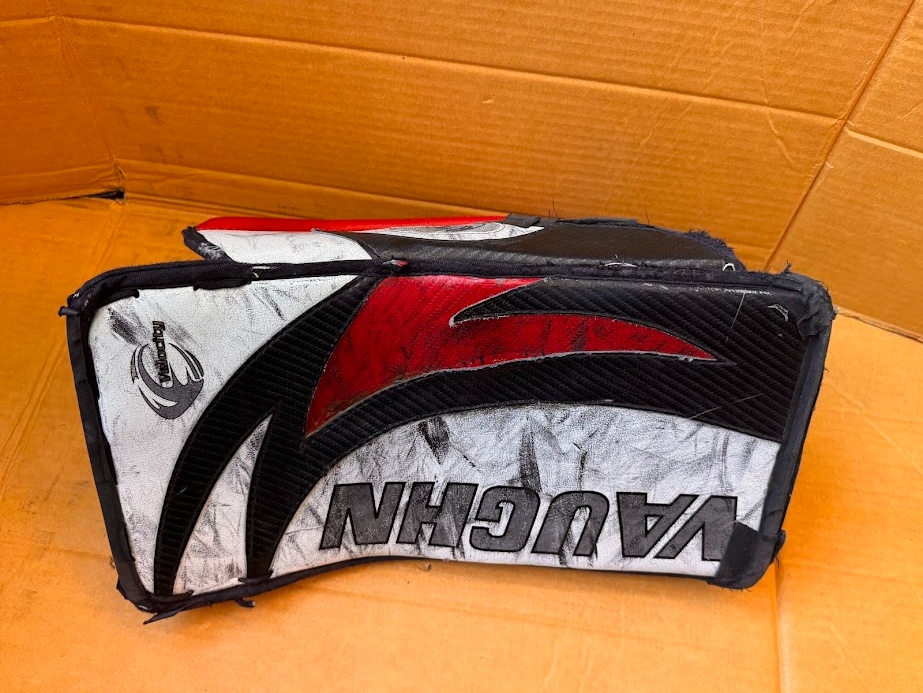 BRANKÁŘSKÁ LAPAČKA A VYRÁŽEČKA VAUGHN VELOCITY V5 - 10