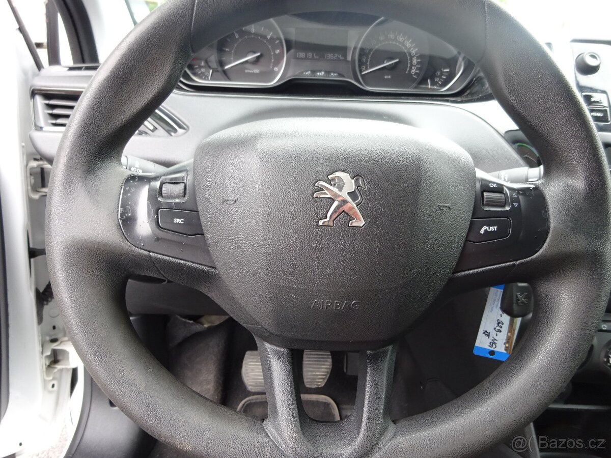 Peugeot 208 1,6 HDI - 10