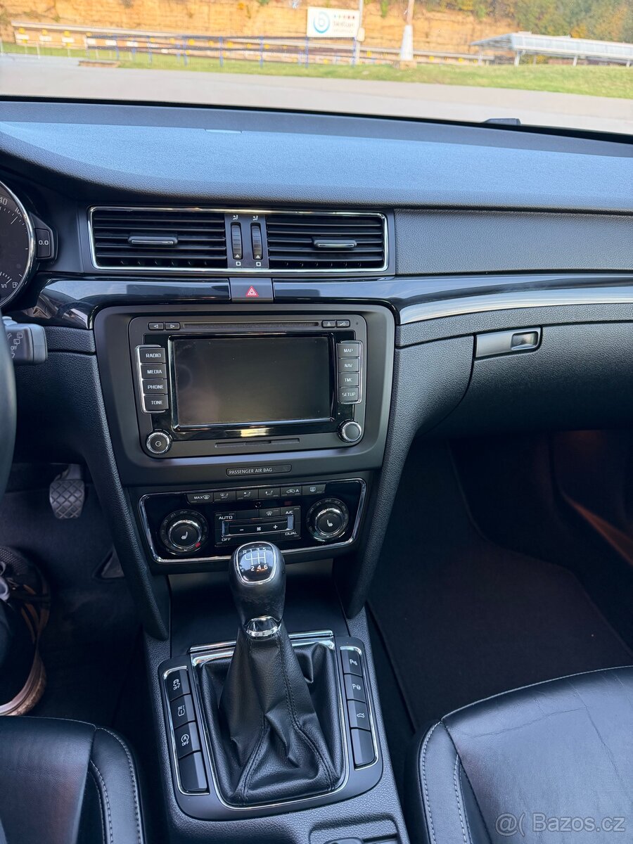ŠKODA SUPERB 2.0 TDI CR 125kw Combi s manuální převodovkou - 10