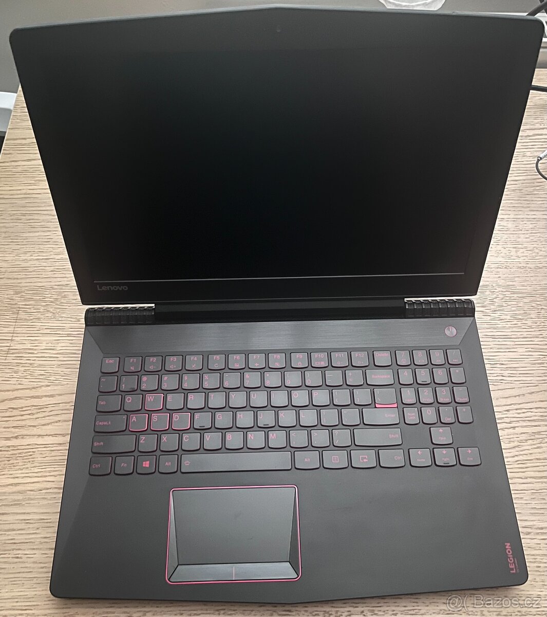 Herní notebook Lenovo Legion - 10