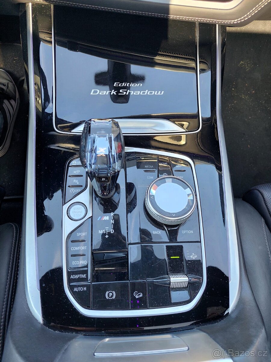 BMW X7 M50d Dark Shadow edice, 1. majitel - 10