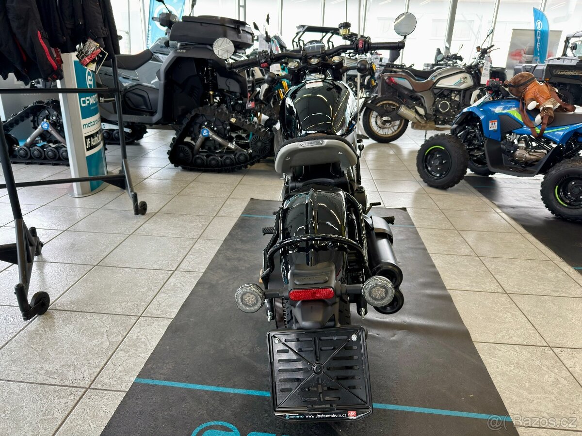 CFMOTO 450CL-C Bobber - černá/bílá - 10