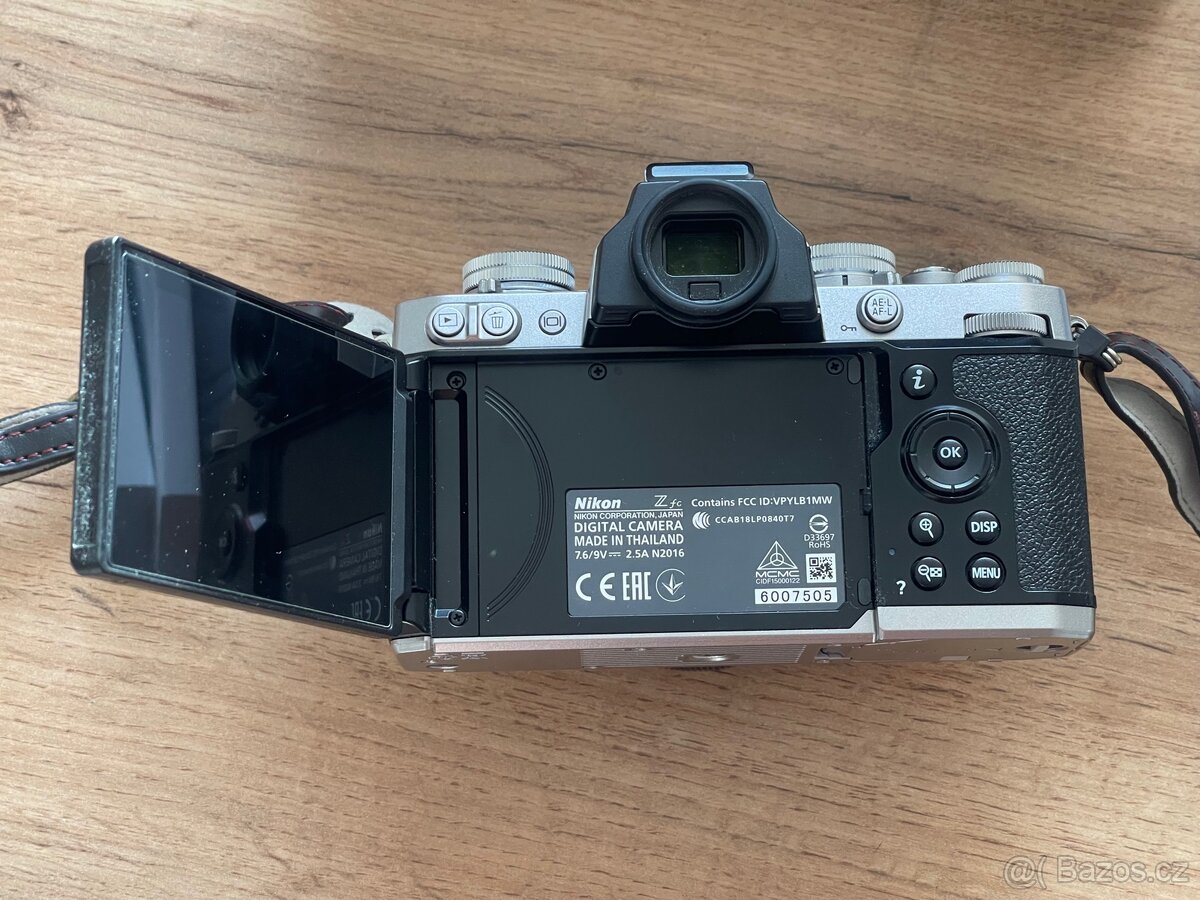 Nikon Z fc + objektiv 16–50mm VR, komplet v krabici - 10