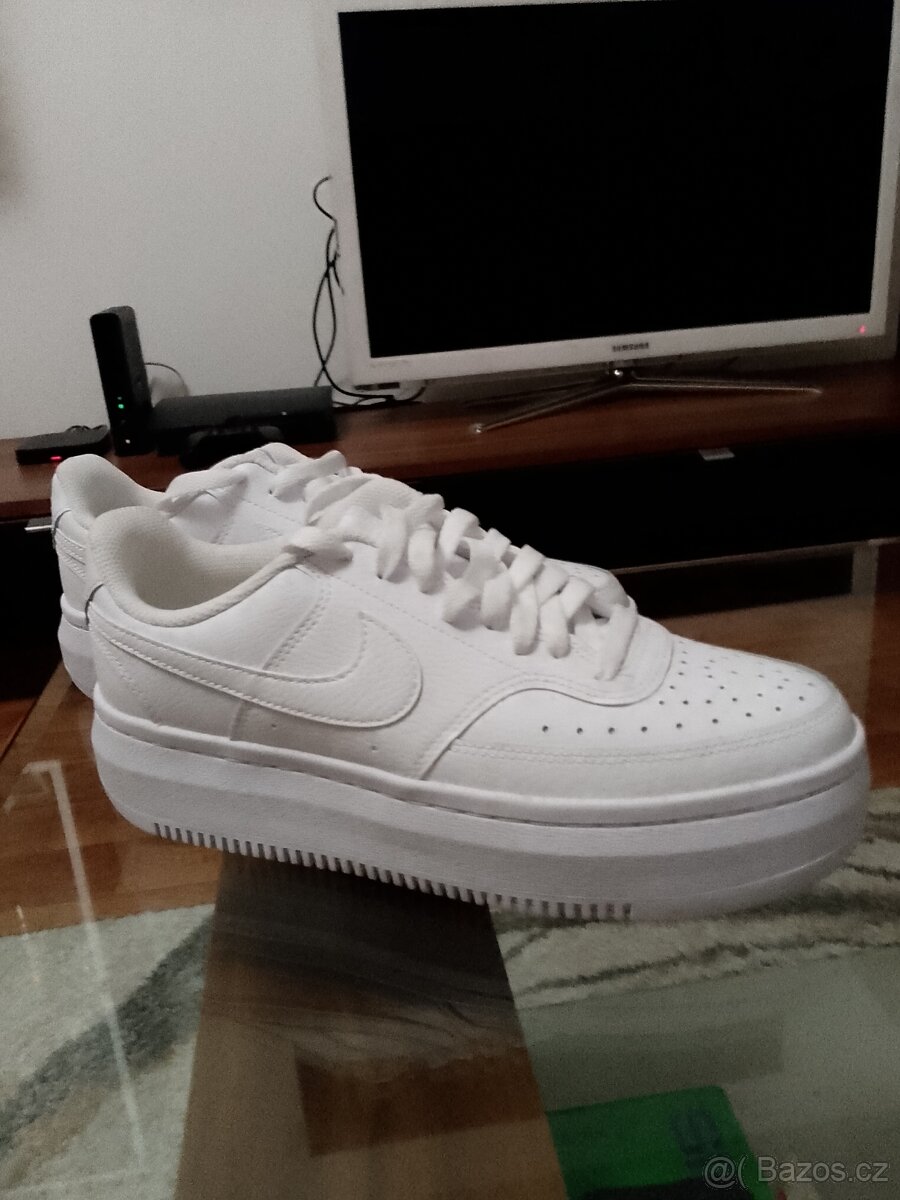 Dámské boty NIKE Sneakersy CourtVision - 10