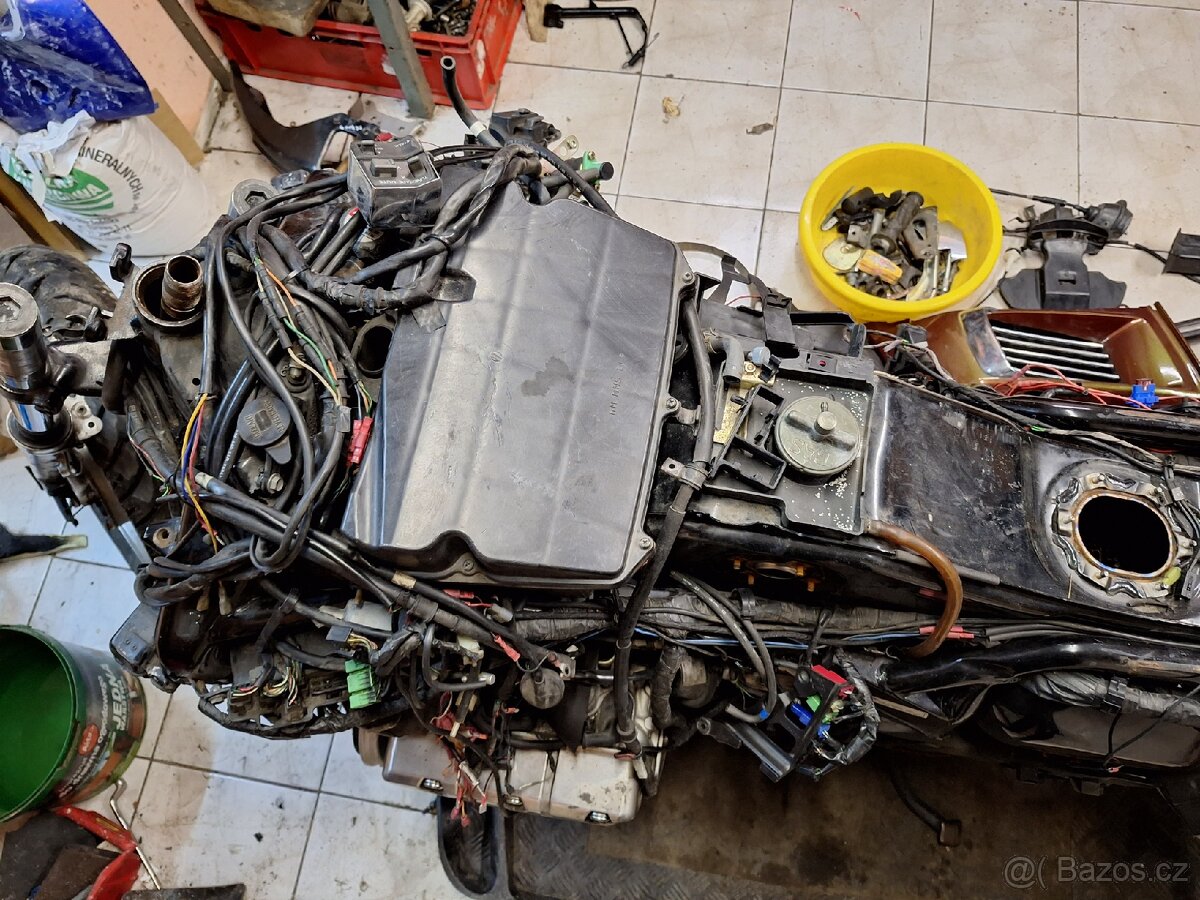 Honda Goldwing 1500 GL 1500 díly - 10