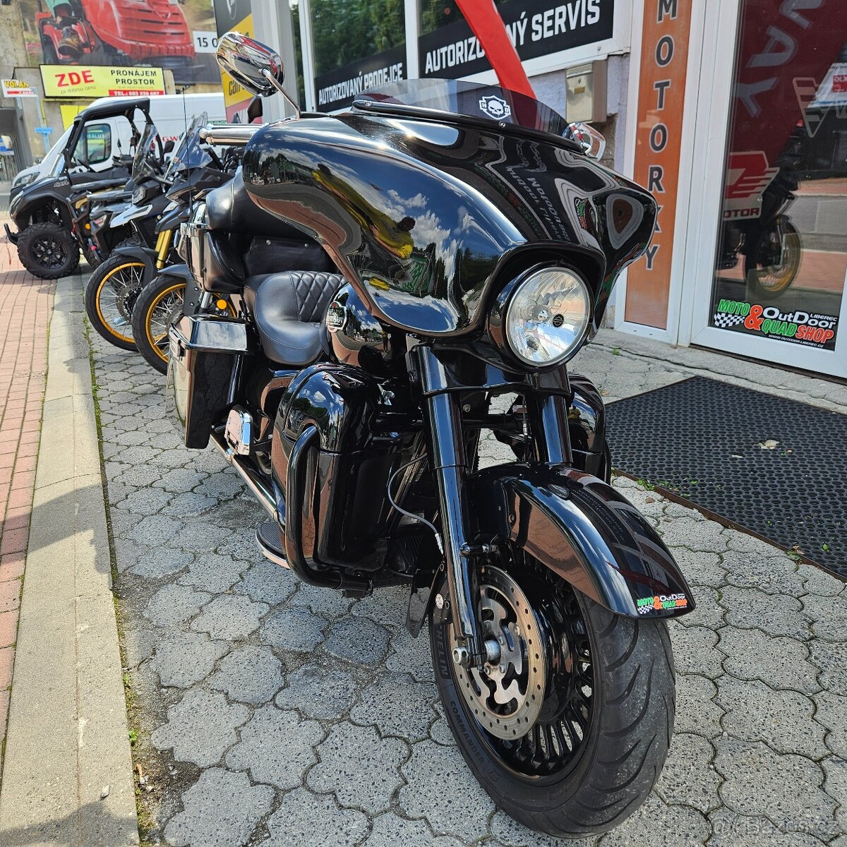 Harley-Davidson FLHTCU Electra Glide Ultra Classic - 10