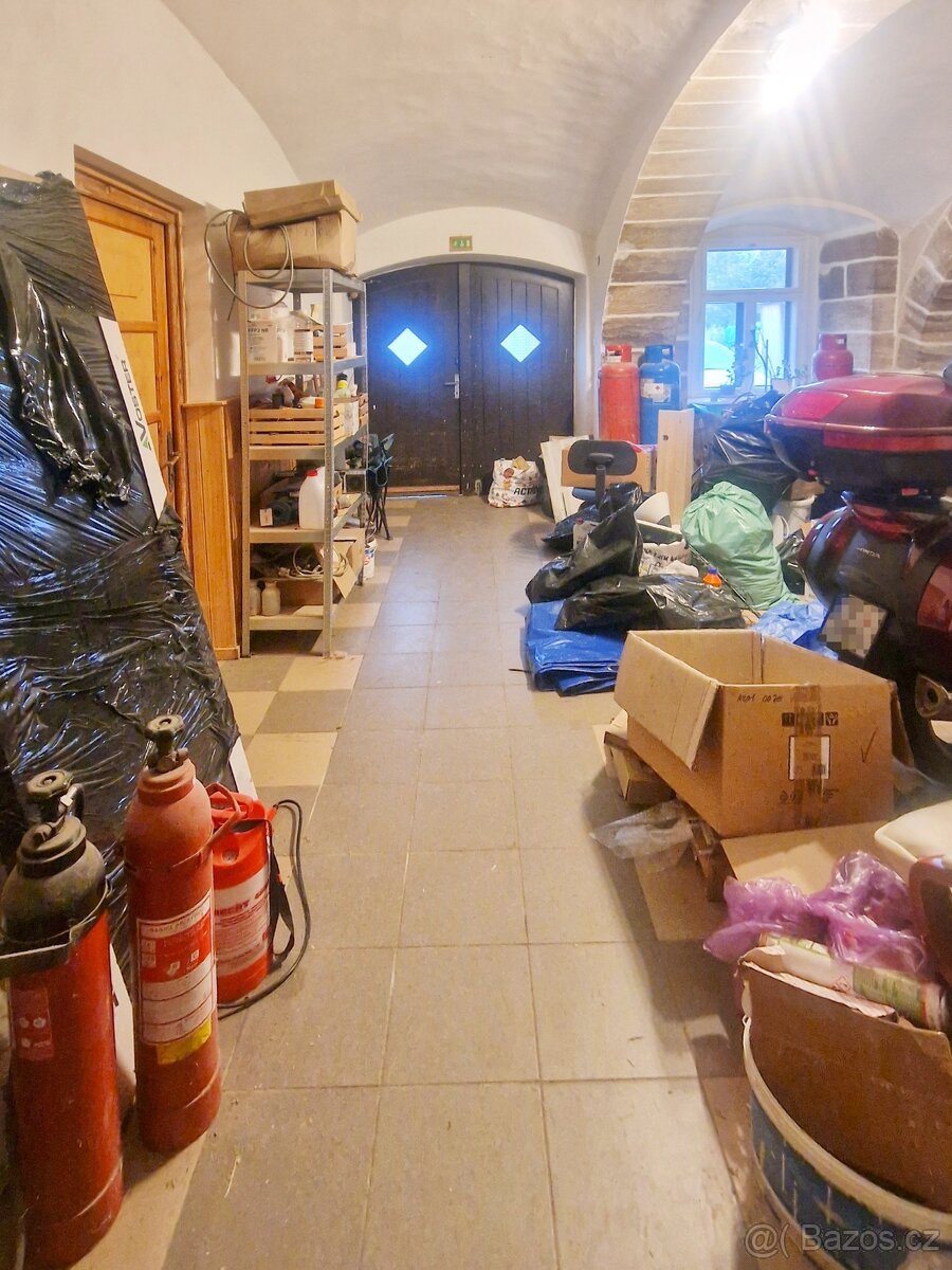 Prodej dvou propojených nemovitostí, Zákupy u České Lípy - 10