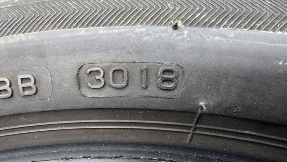 Letní pneu 245/40/18 Bridgestone - 10
