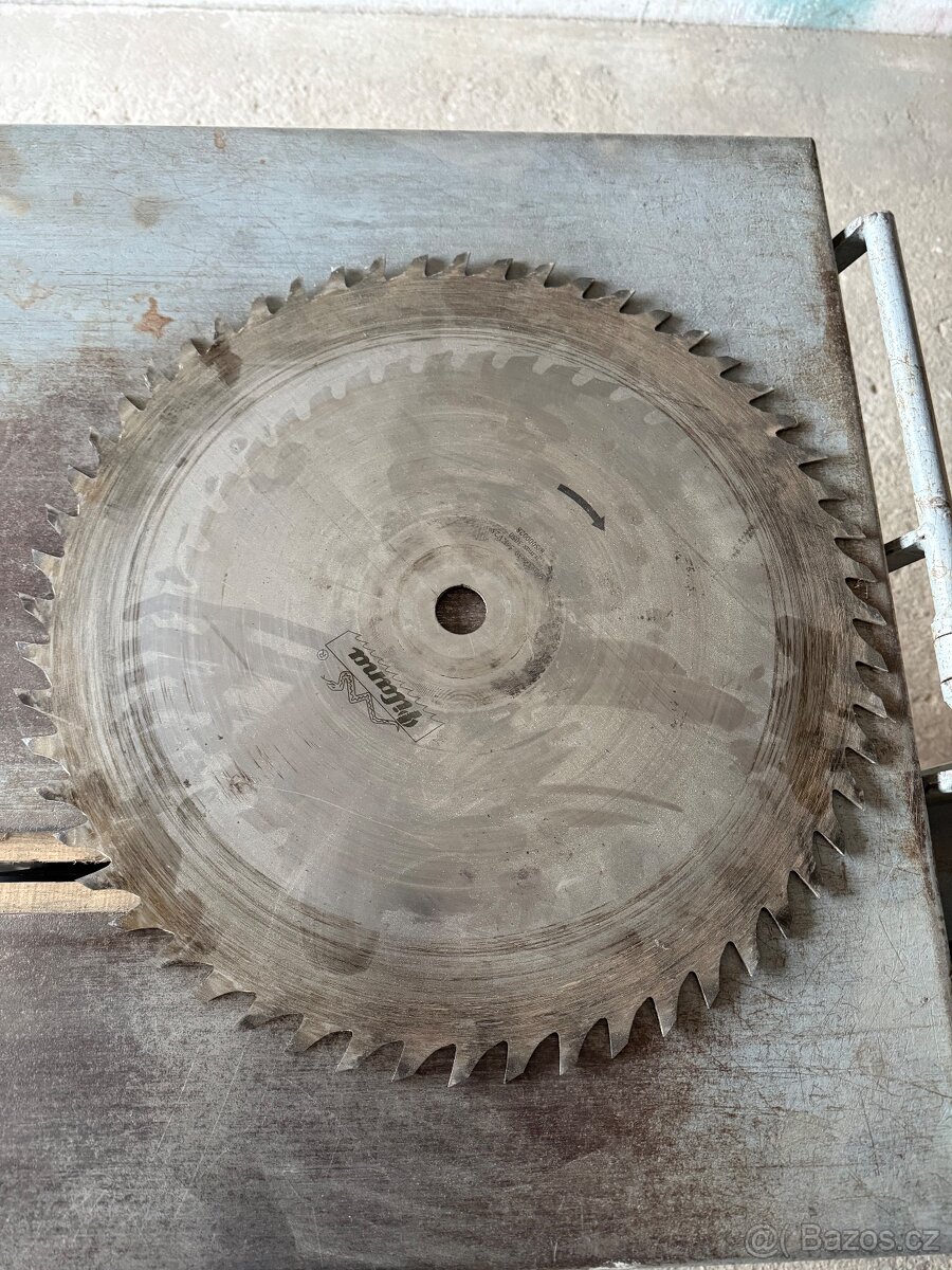 Cirkulárka a štípačka 2v1 - 10