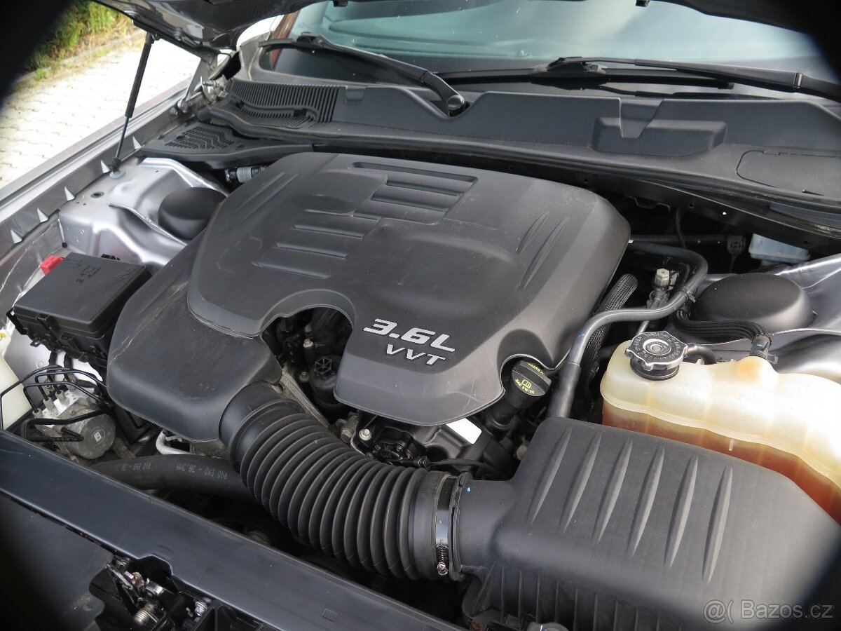 Dodge Challenger, 3.6 V6 4x4 - DPH - SRT vzhled - 10