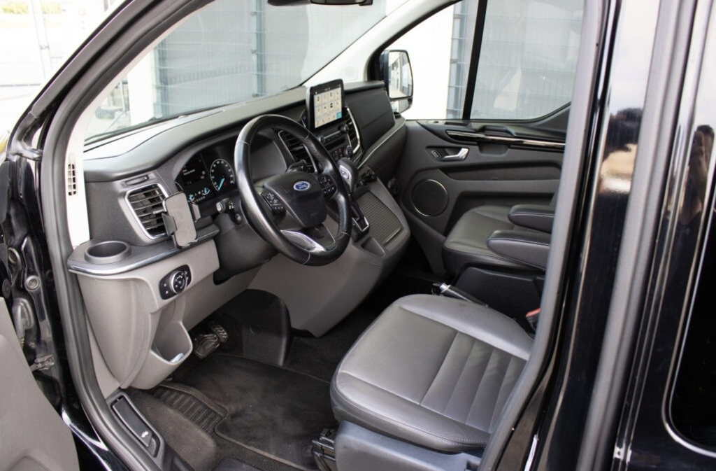 Ford Tourneo Custom L2 Titanium X z roku 2019 - 10