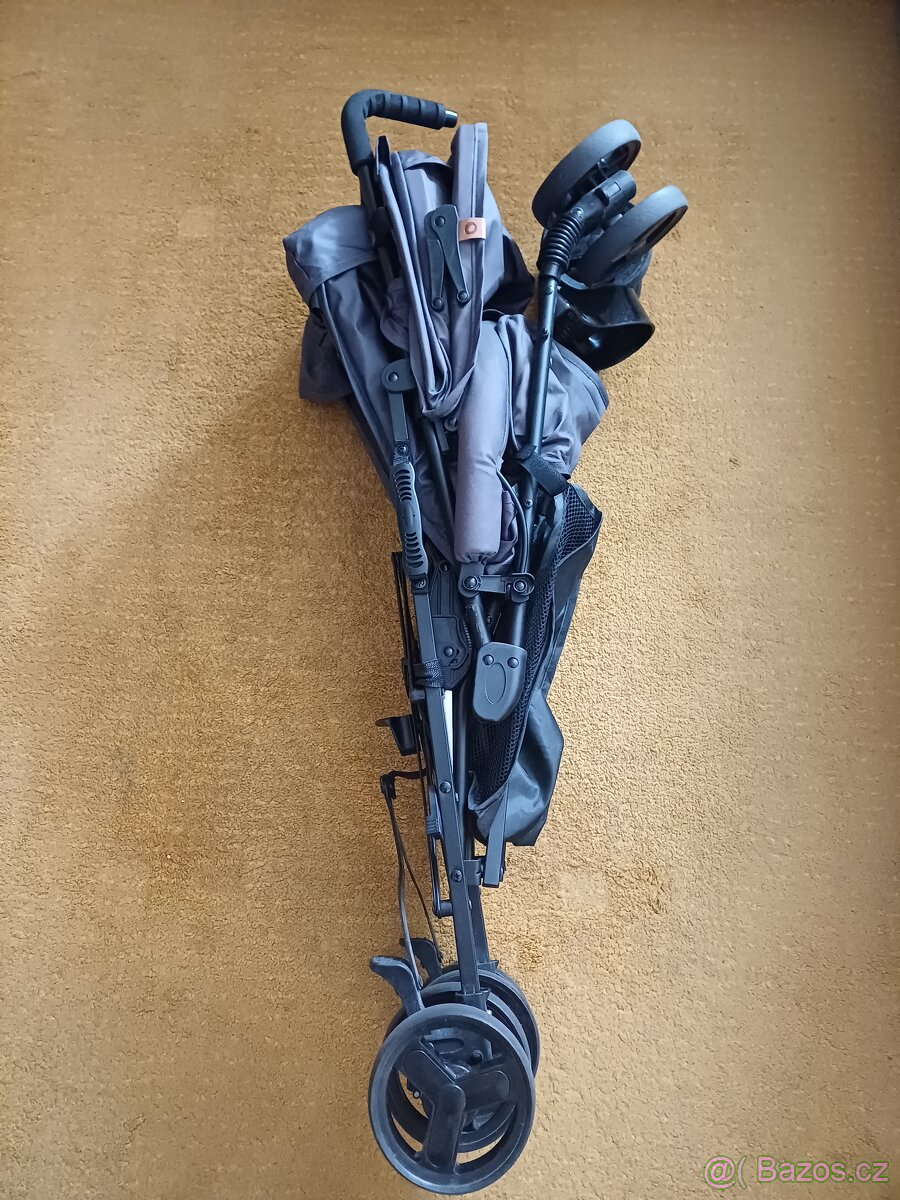 Golfový kočárek - 10