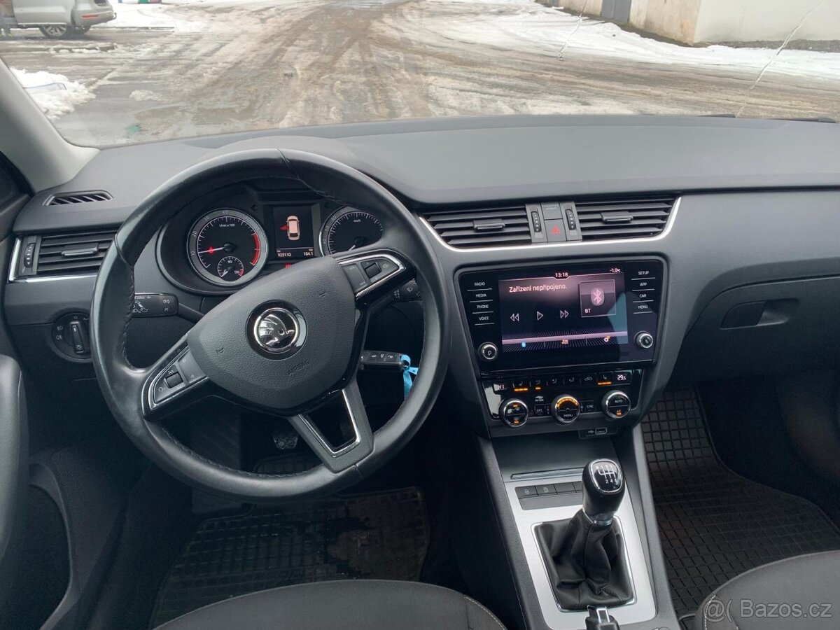 Škoda Octavia III face - 10