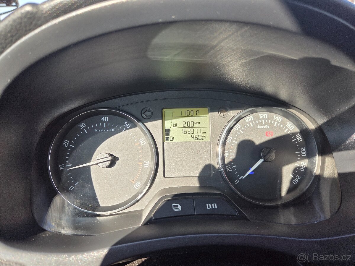 Skoda Fabia - 10