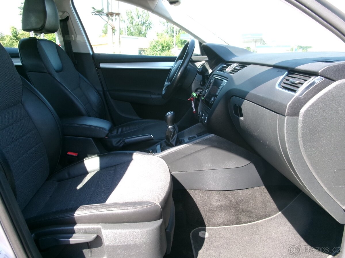 PRODÁM Škoda Octavia 1.4 TSI AC BT NAVI TEMP - 10