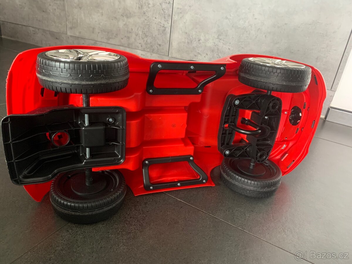 Odrážedlo Mercedes - 10