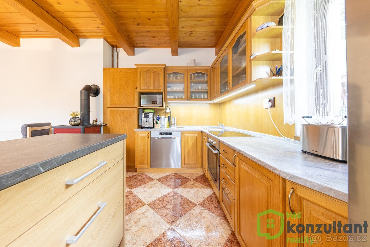 Prodej rodinného domu 3+kk, 110 m² – po rekonstrukci, fotovo - 10