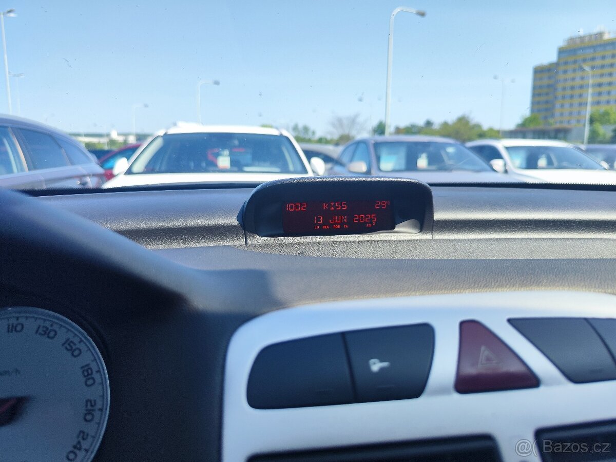 Peugeot 307 1.6 HDI/80kW presence - 10