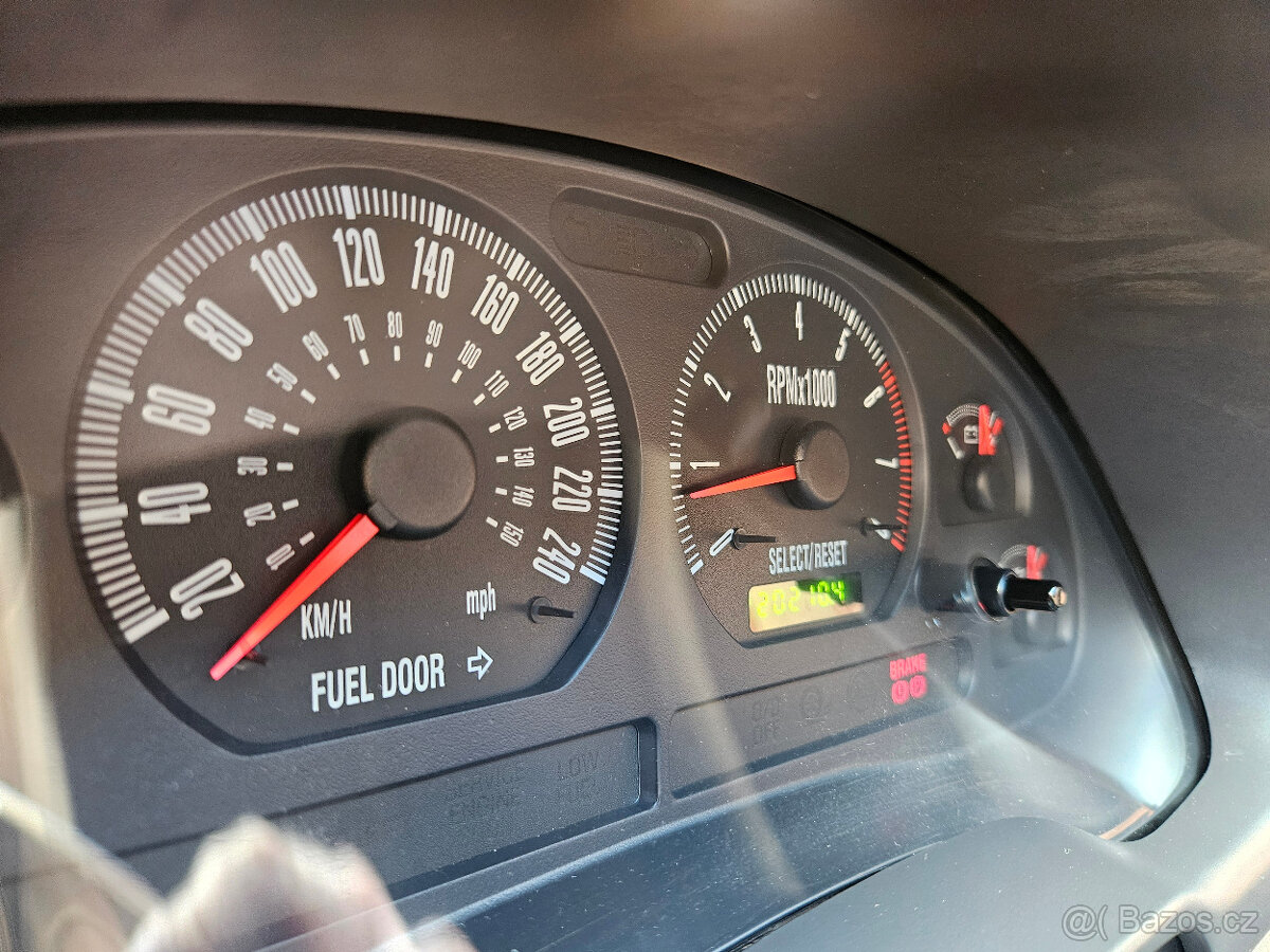 Ford Mustang GT Bullitt Originál - 10