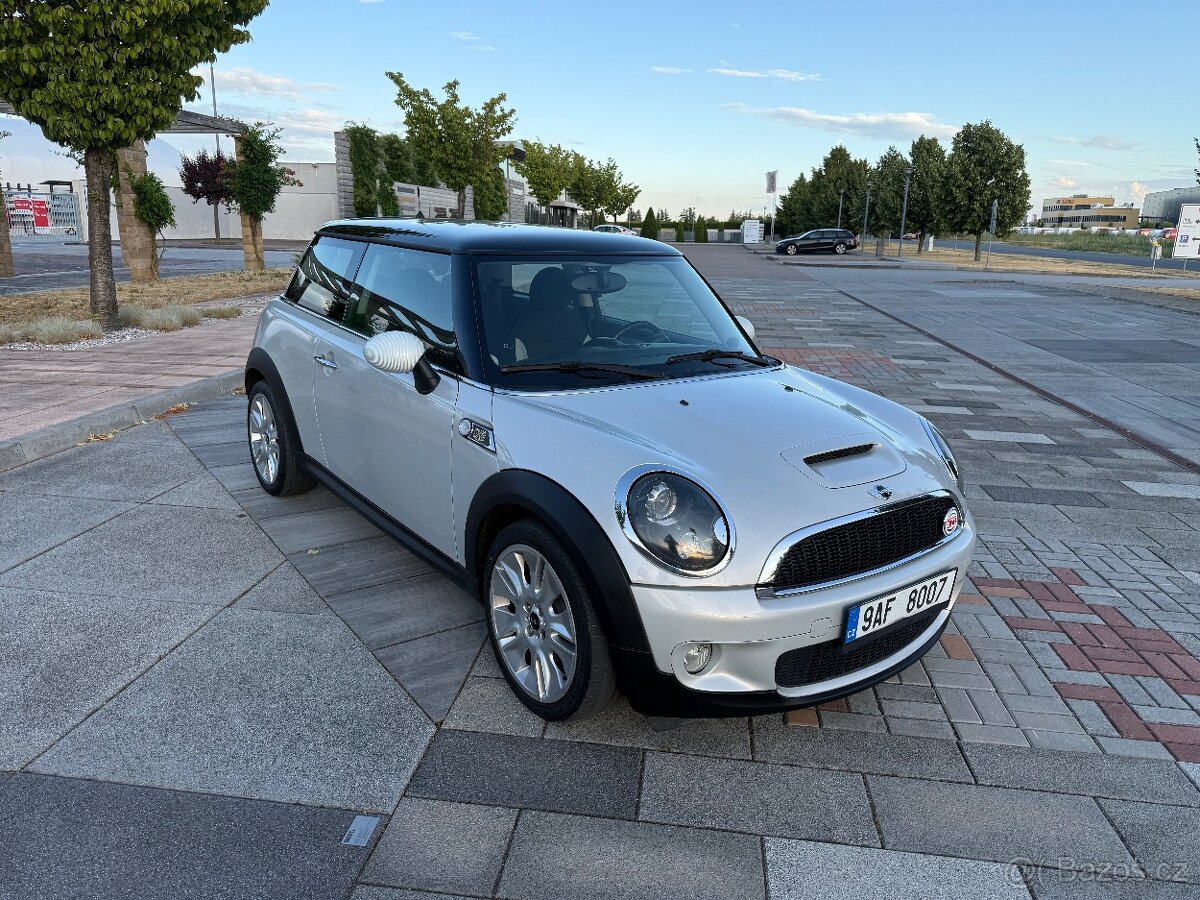 Mini Cooper S - 1.6t 135kW - limitka CAMDEN - 10