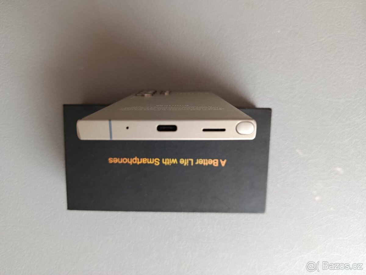 NOVÝ Telefon S24/S25 Design - PRODEJ NA NÁHRADNÍ DÍLY - 10
