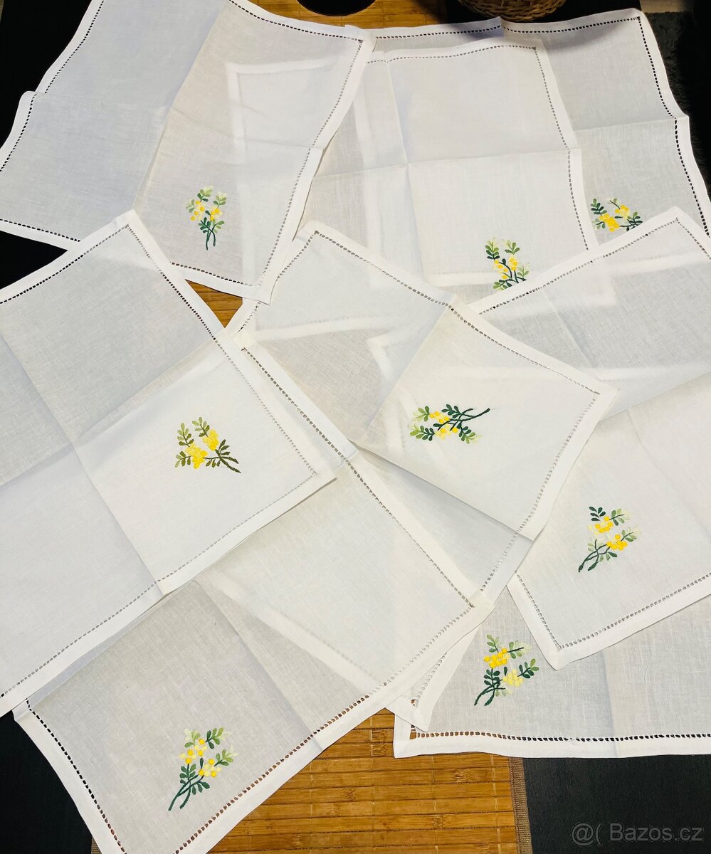 Francouzský plátěný, vyšívaný ubrus (mimóza)+ ubrousky - 10