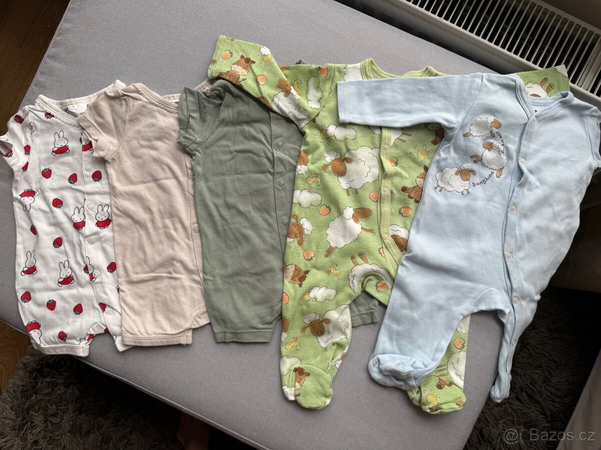 Overaly, rompery, pulovr. Velikost 56-62. - 10