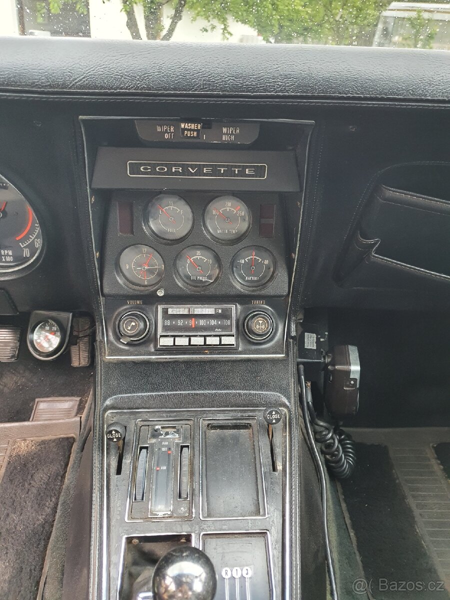 Chevrolet Corvette C3 cabrio manuál 1972 - 10
