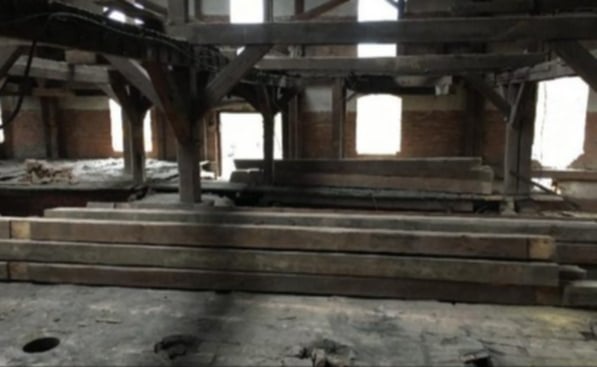 Staré trámy a staré prkna - 10