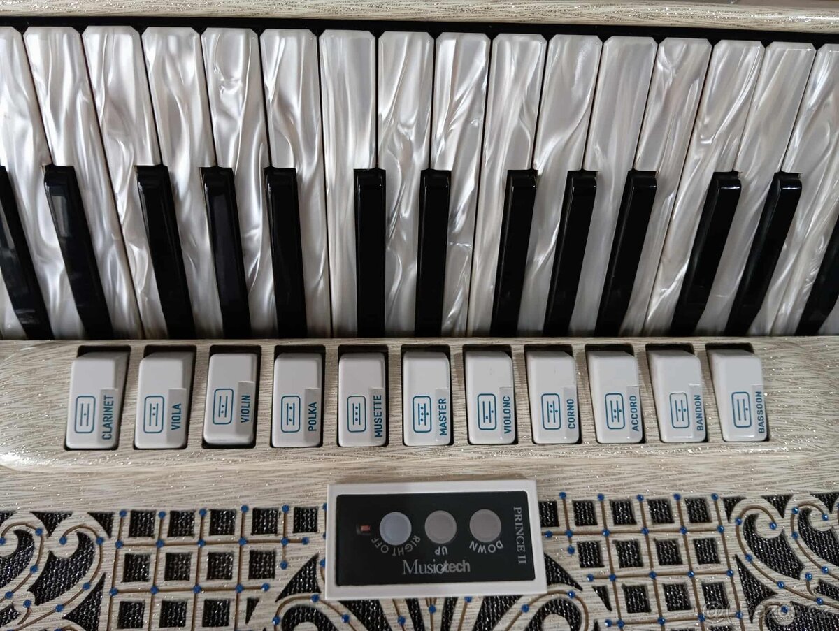 Taliansky akordeon Piatanesi - 10