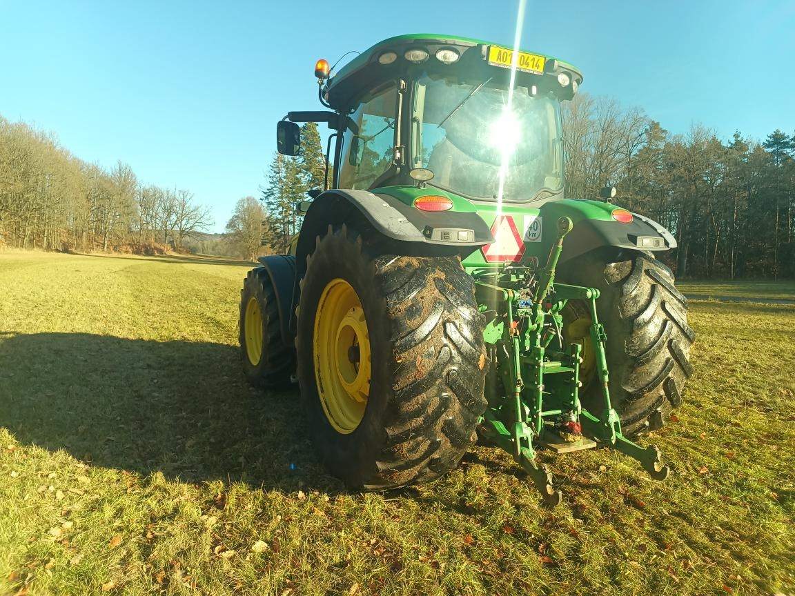 TRAKTOR JOHN DEERE 8285R - 10