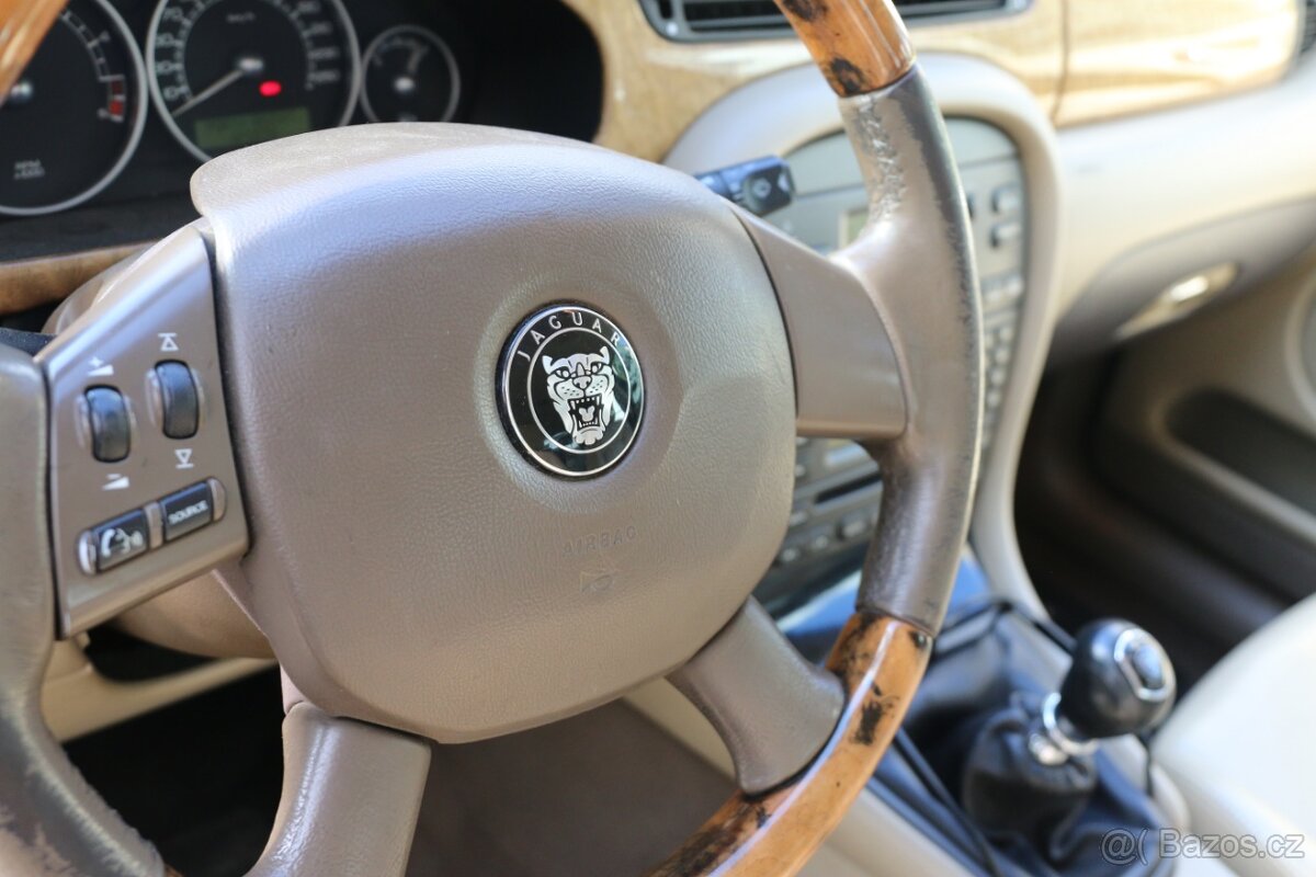 Jaguar X-Type 2.2 114KW - 10