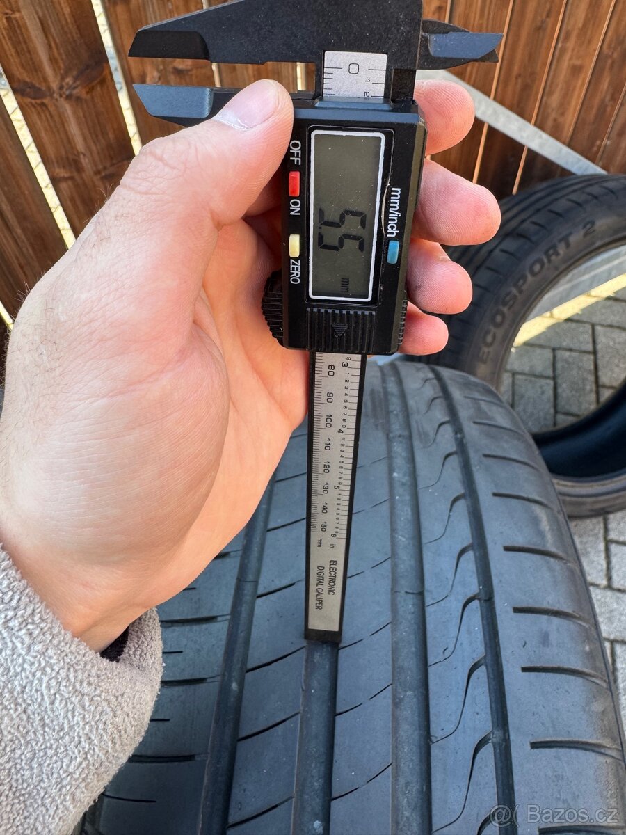 Letní pneu 235/45/R18 98W - 10