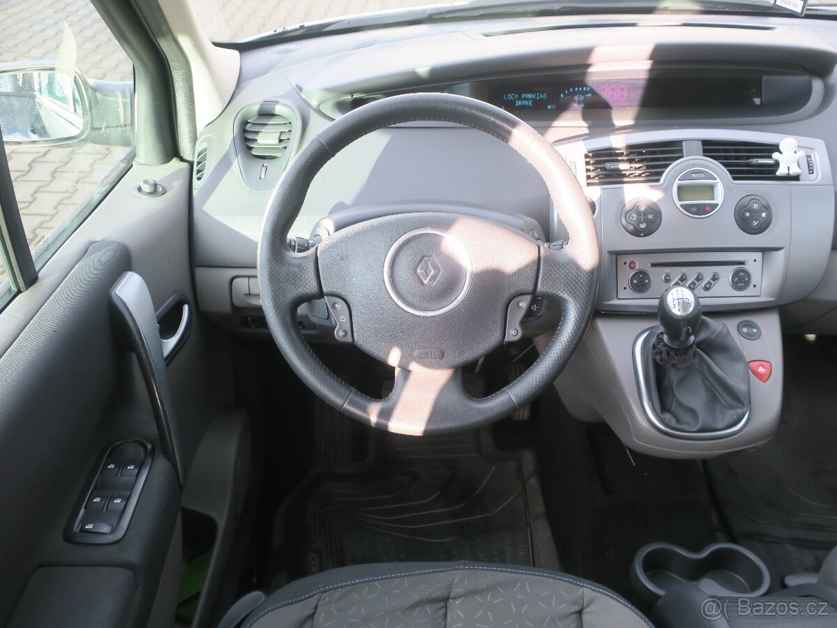 Renault Megane Scenic 1.9 DCi 96 kW - 10