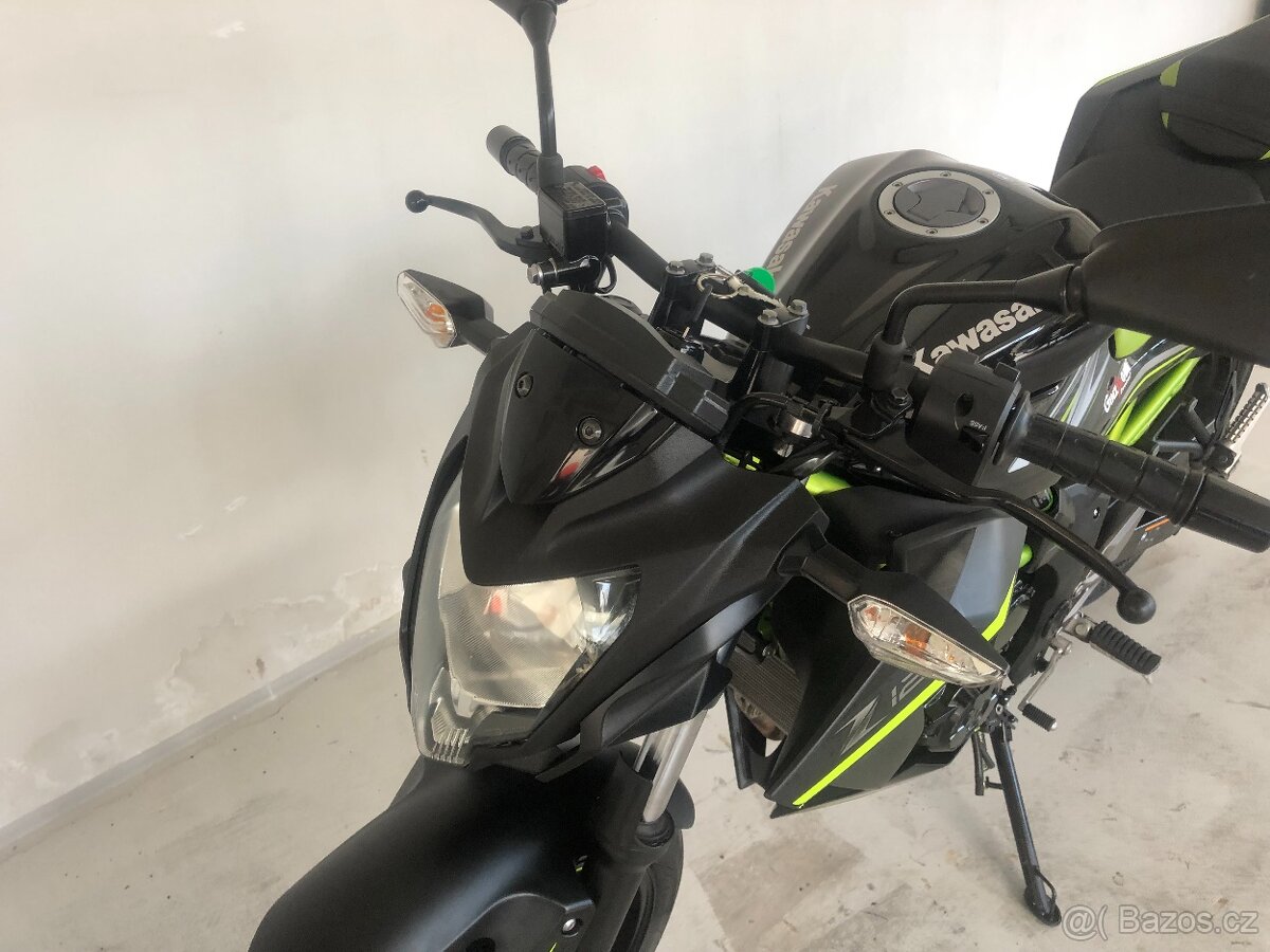 Kawasaki Z125 ABS - 10