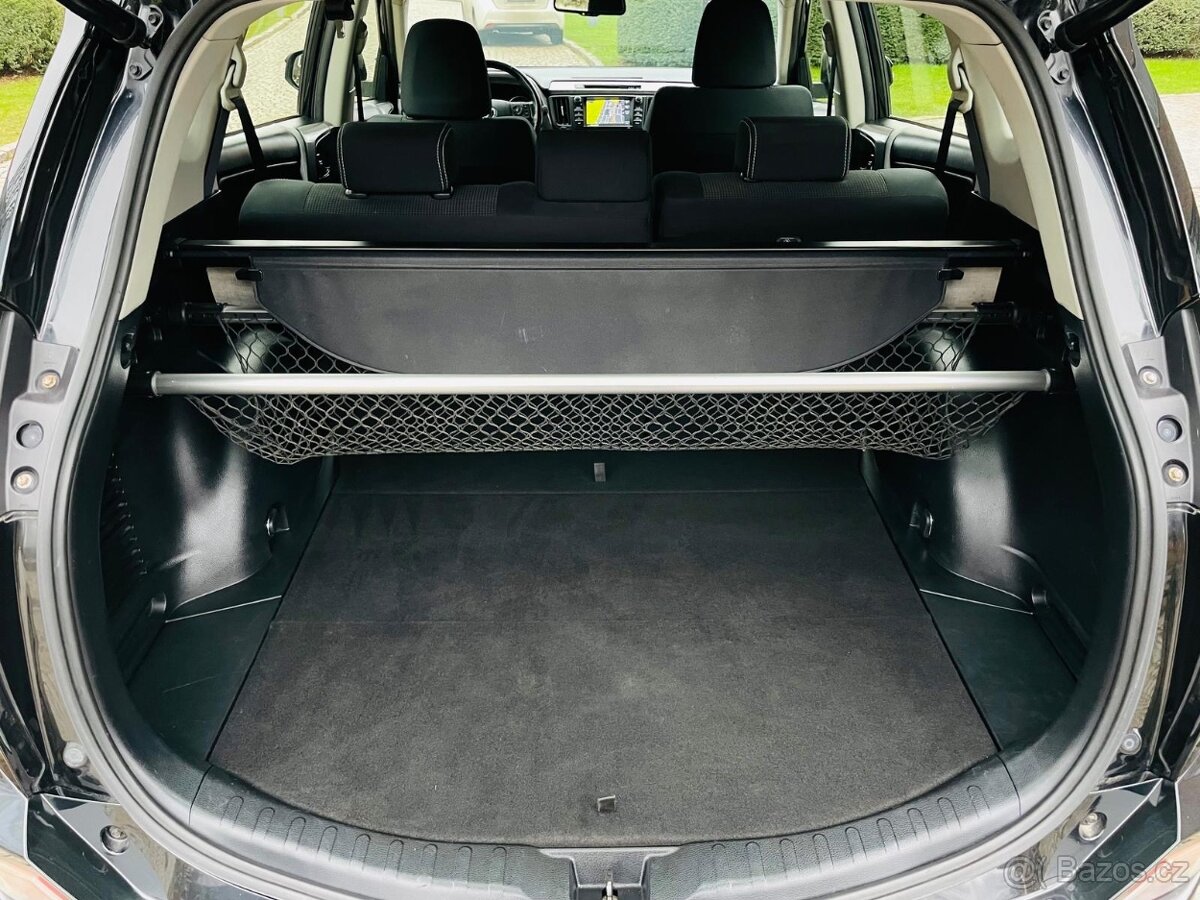 Toyota Rav4 2.0D 105KW MANUÁL 1.MAJITEL KAMERA TAŽNÉ 2WD - 10